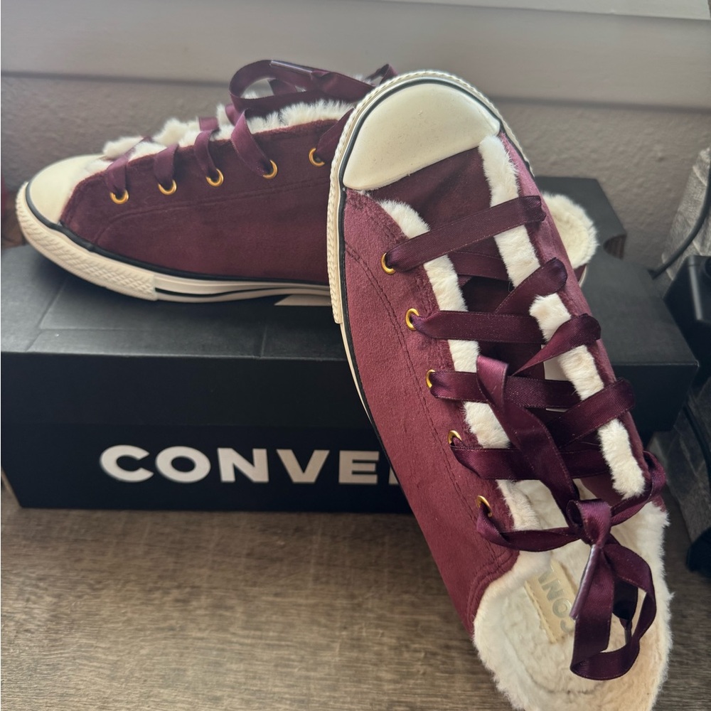 Converse Women's Maroon Sneakers with White Accents